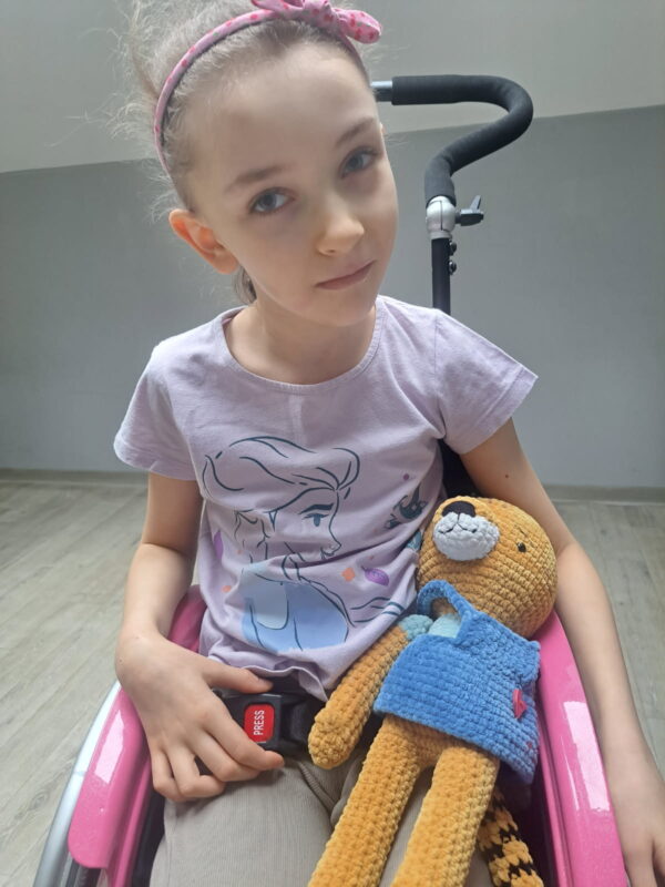 Hania - podopieczna Fundacji Pomóż Im